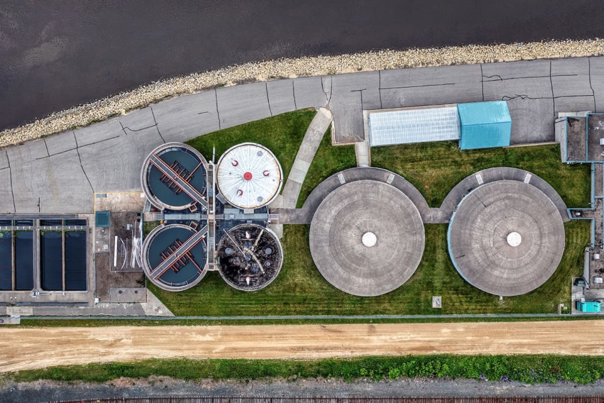 An aerial view of an industrial plant.