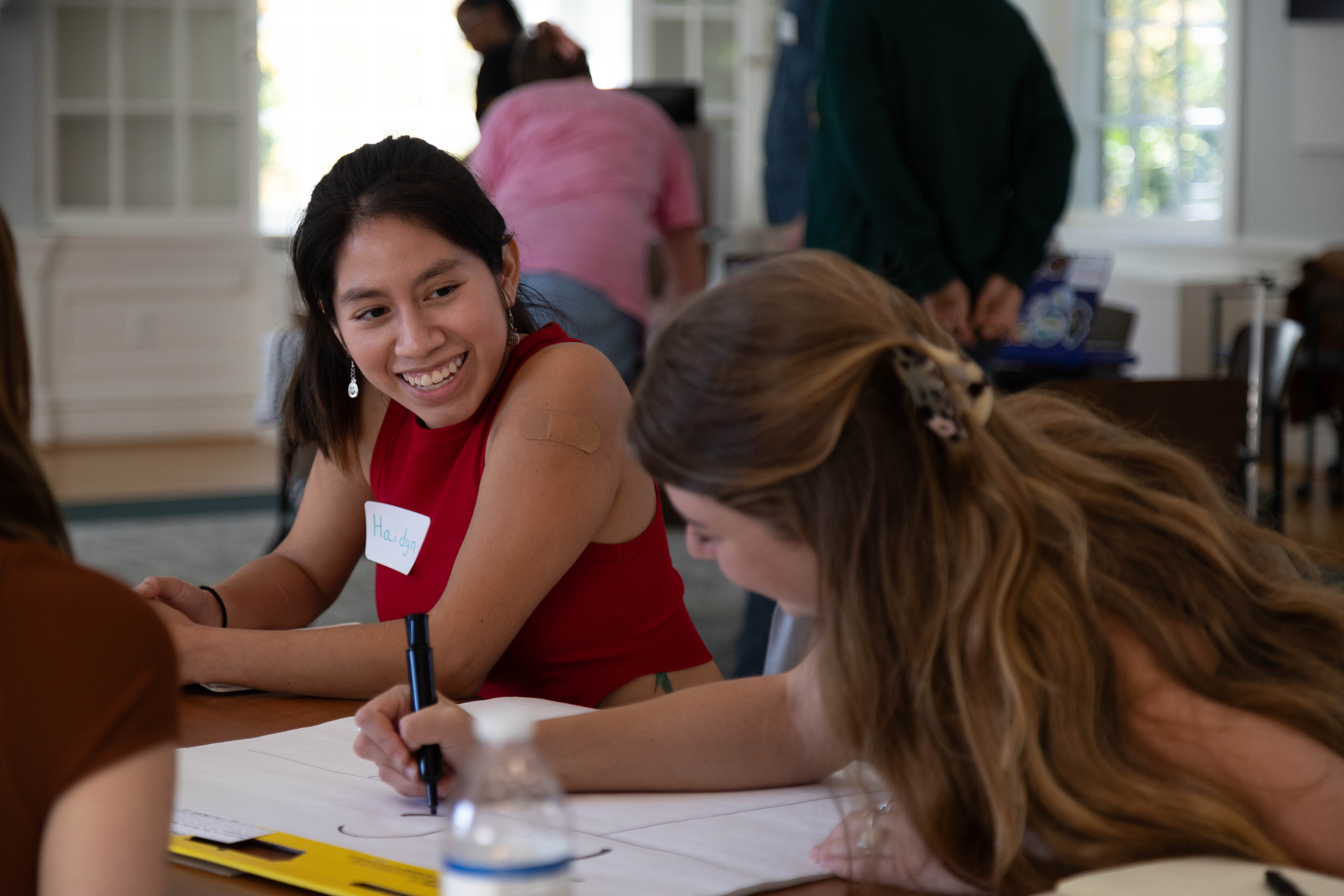 Charles Center journalism masterclasses bring together undergraduates representing a wide range of majors and disciplines who share a passion for writing courageously and truthfully. (Photo by Tess Willett)