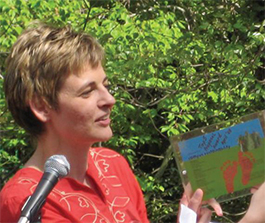 Maria Ivanova talks about campus sustainability on Earth Day 2009.
