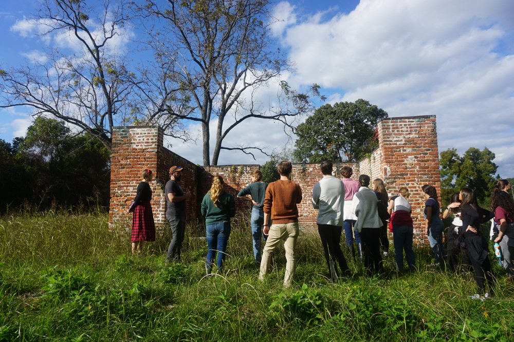 History 214 students at Greensprings Plantation