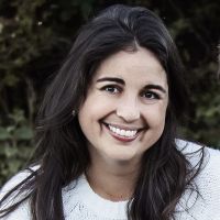 Professional Headshot of Maria Jay